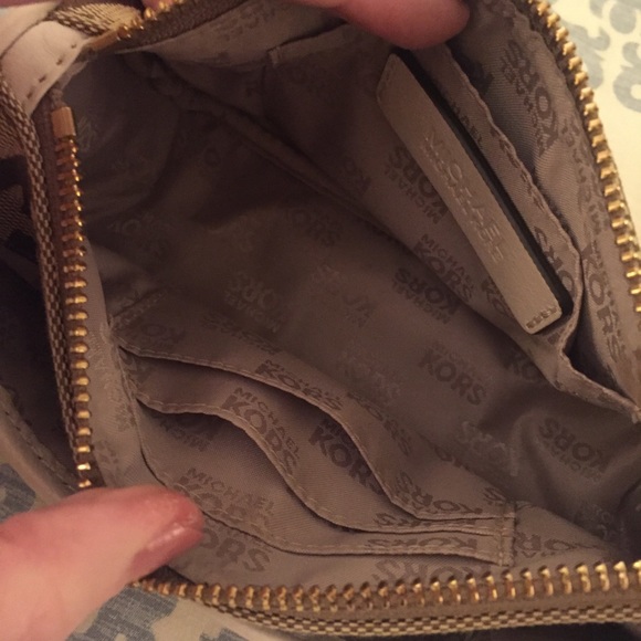 MICHAEL KORS NWOT Canvas Logo Cosmetic Bag Clutch - Picture 5 of 6